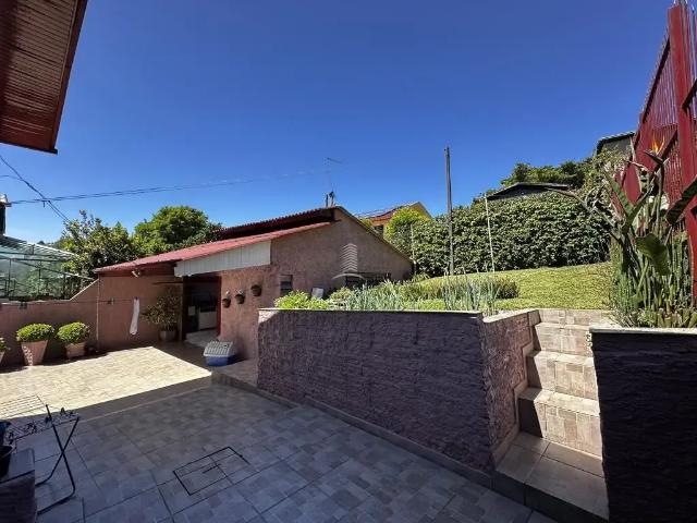 Casa venda em Farroupilha, Região Geográfica Intermediária de Caxias do Sul