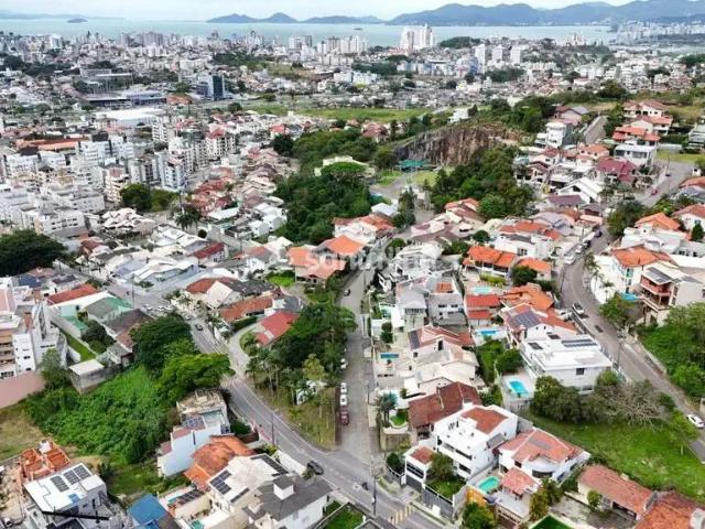 Casa venda em Região Geográfica Imediata de Florianópolis, Desterro