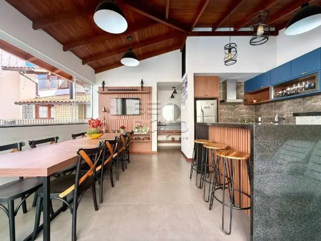 Casa venda em Região Geográfica Imediata de Florianópolis, Desterro