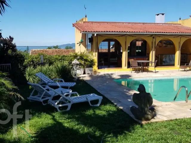 Casa venda em Região Geográfica Imediata de Florianópolis, Desterro