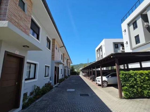 Casa venda em Região Geográfica Imediata de Florianópolis, Desterro