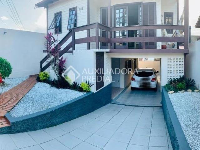 Casa venda em Capoeiras Leste, Florianópolis