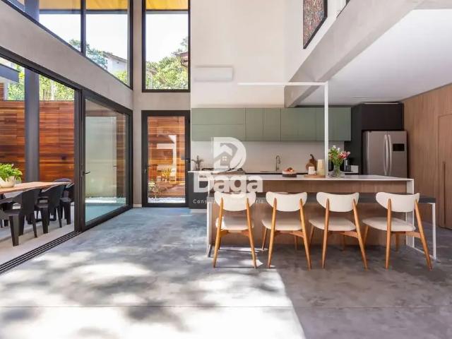 Casa venda em Região Geográfica Imediata de Florianópolis, Desterro
