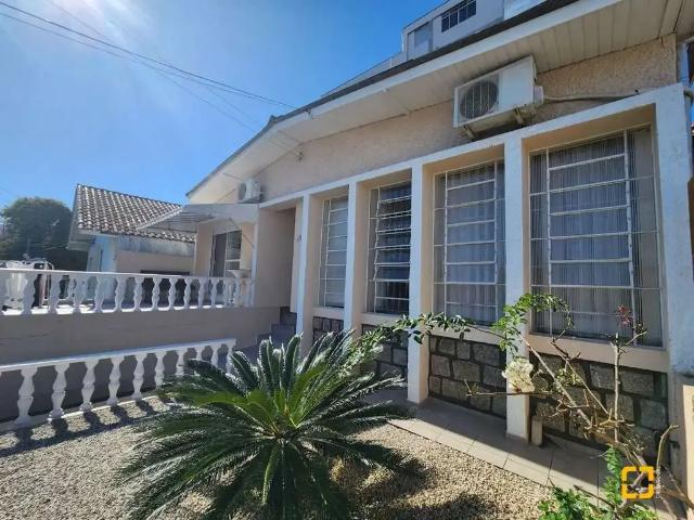 Casa venda em Região Geográfica Imediata de Florianópolis, Desterro