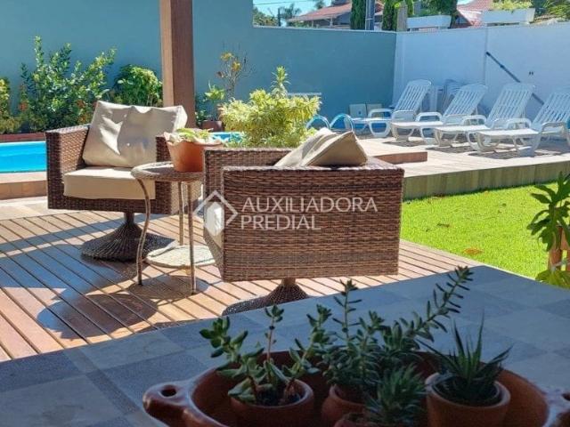 Casa venda em Daniela, Florianópolis