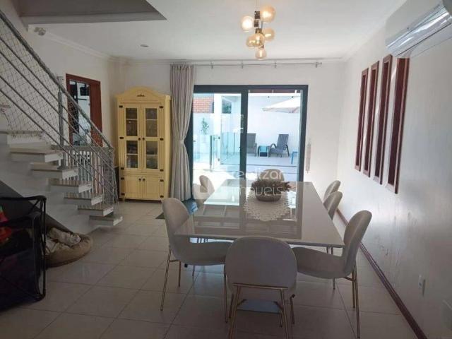 Casa venda em Daniela, Florianópolis