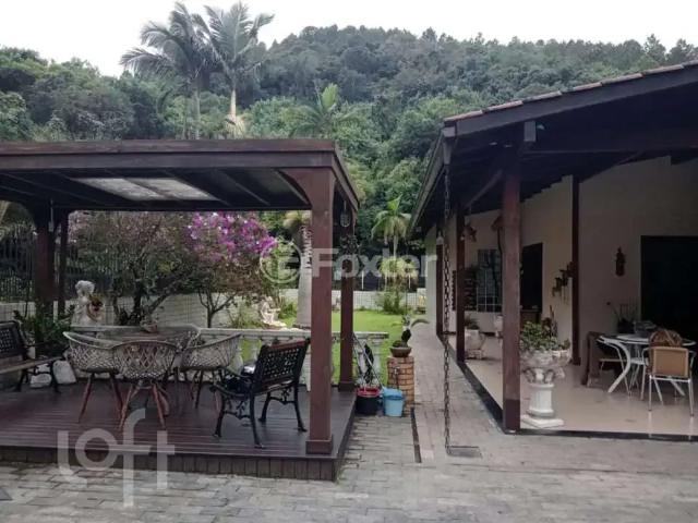 Casa venda em Região Geográfica Imediata de Florianópolis, Desterro
