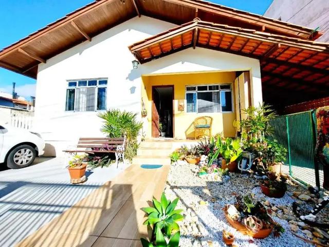 Casa venda em Região Geográfica Imediata de Florianópolis, Desterro