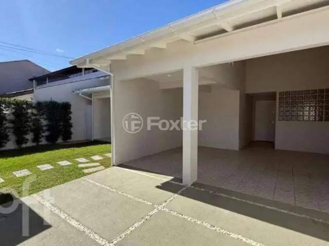 Casa venda em Região Geográfica Imediata de Florianópolis, Desterro
