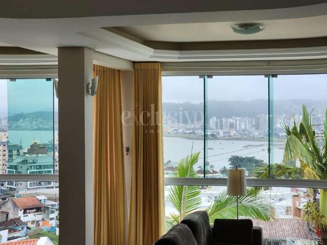 Casa venda em Região Geográfica Imediata de Florianópolis, Desterro