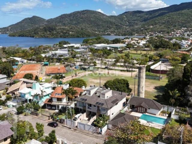 Casa venda em Região Geográfica Imediata de Florianópolis, Desterro