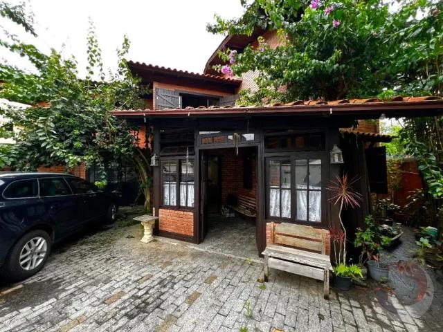 Casa venda em Região Geográfica Imediata de Florianópolis, Desterro
