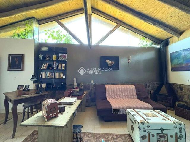 Casa venda em Sambaqui, Florianópolis