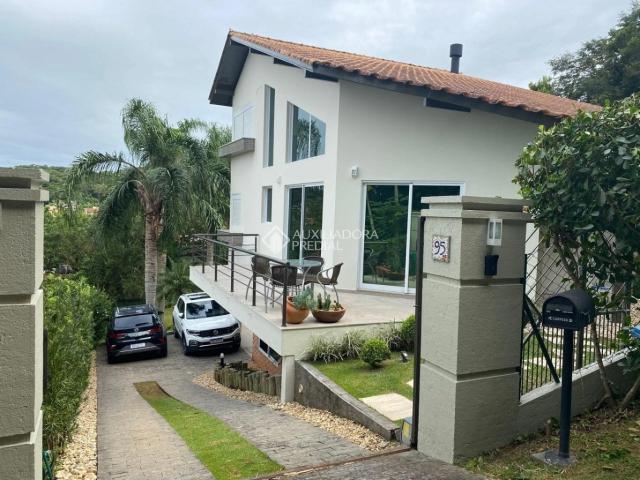 Casa venda em Sambaqui, Florianópolis