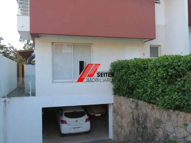 Casa venda em Sambaqui, Florianópolis