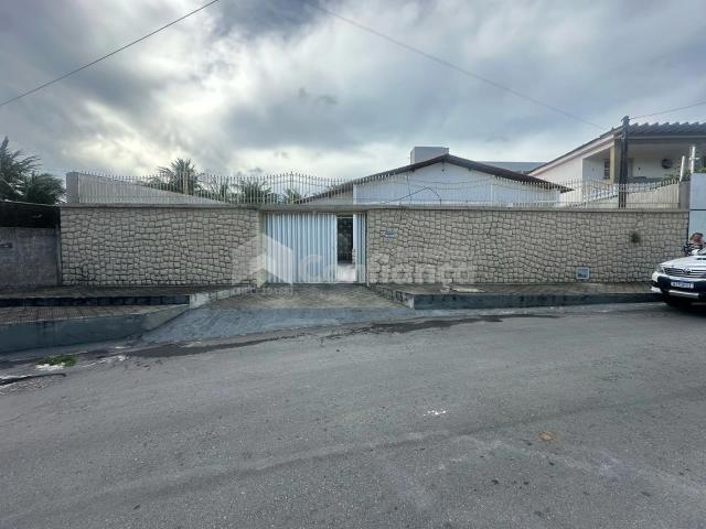 Casa venda em Pici, Fortaleza
