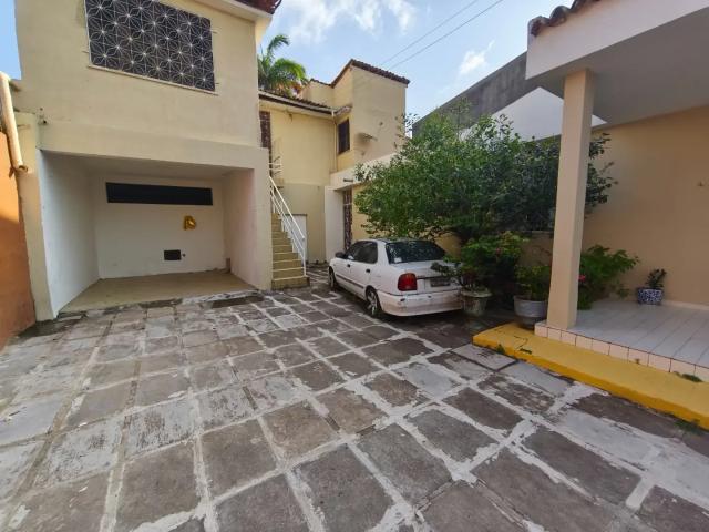 Casa venda em Região Geográfica Imediata de Fortaleza, Fortaleza