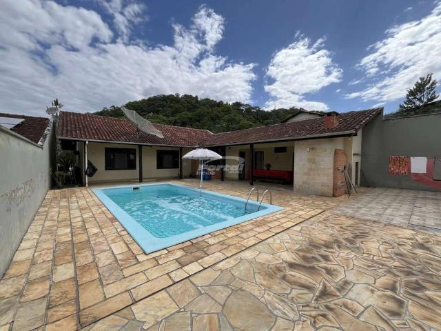 Casa venda em Belchior Central, Gaspar