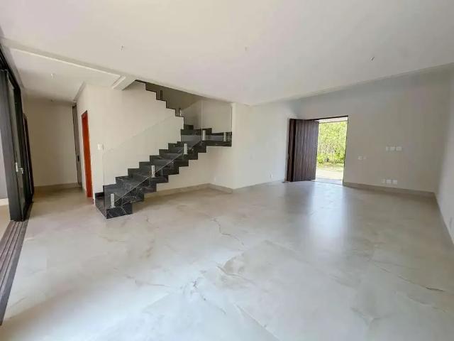 Casa venda em Park Lozandes, Goiânia