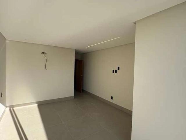 Casa venda em Setor Goiânia 2, Goiânia