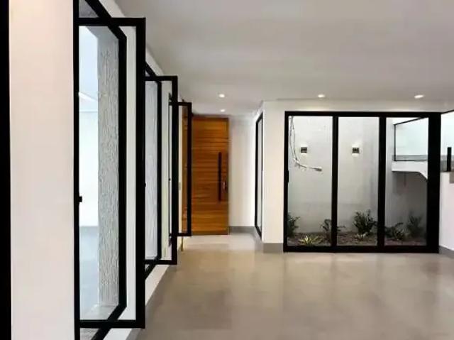 Casa venda em Região Geográfica Imediata de Goiânia, Goiânia