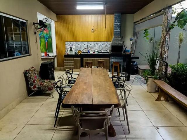 Casa venda em Setor Campinas, Goiânia