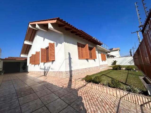 Casa venda em Guaíba, Região Geográfica Intermediária de Porto Alegre