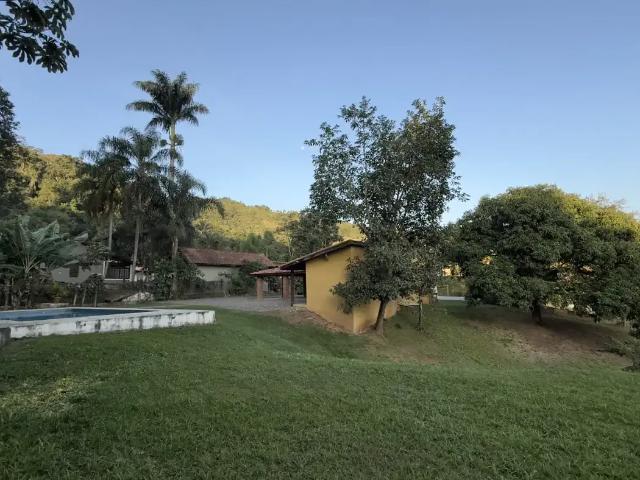 Casa venda em Guararema
