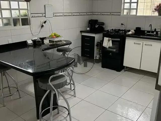Casa venda em Região Imediata de Guaratinguetá, Região Metropolitana do Vale do Paraíba e Litoral Norte