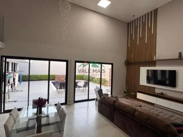 Casa venda em Região Imediata de Guaratinguetá, Região Metropolitana do Vale do Paraíba e Litoral Norte