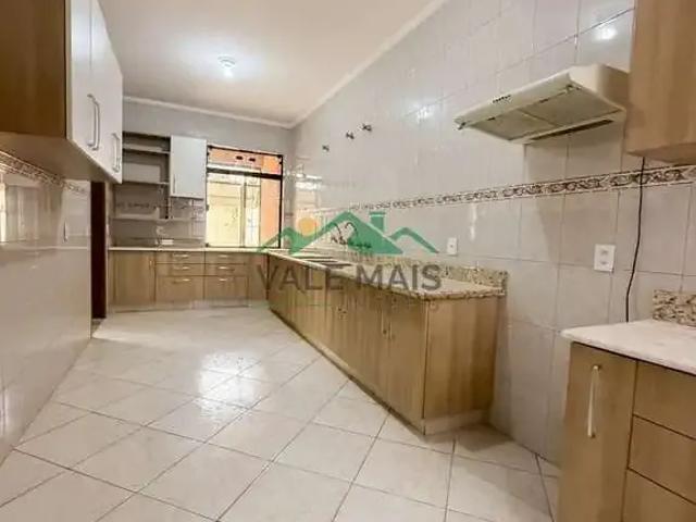Casa venda em Região Imediata de Guaratinguetá, Região Metropolitana do Vale do Paraíba e Litoral Norte