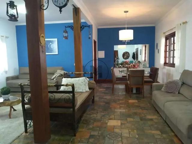 Casa venda em Região Imediata de Guaratinguetá, Região Metropolitana do Vale do Paraíba e Litoral Norte