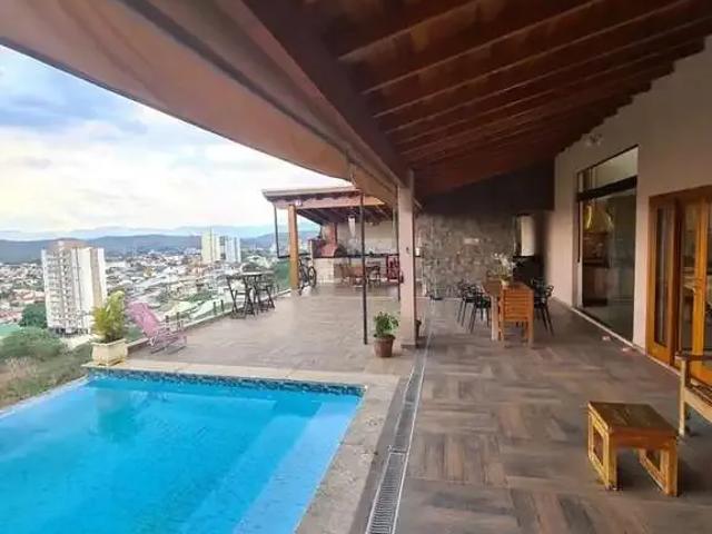 Casa venda em Região Imediata de Guaratinguetá, Região Metropolitana do Vale do Paraíba e Litoral Norte