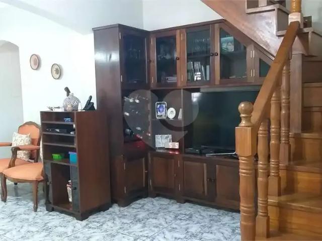 Casa venda em Região Imediata de São José do Rio Pardo-Mococa, Divinolândia
