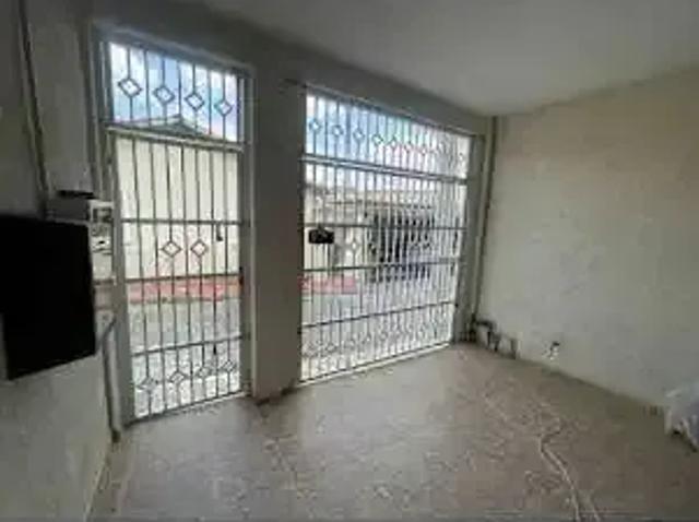 Casa venda em Distrito-sede de Guarulhos, Guarulhos