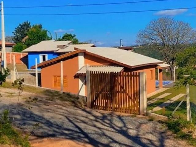 Casa venda em Ibiúna
