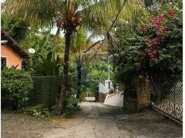 Casa venda em Região Imediata de Caraguatatuba-Ubatuba-São Sebastião, Região Metropolitana do Vale do Paraíba e Litoral Norte