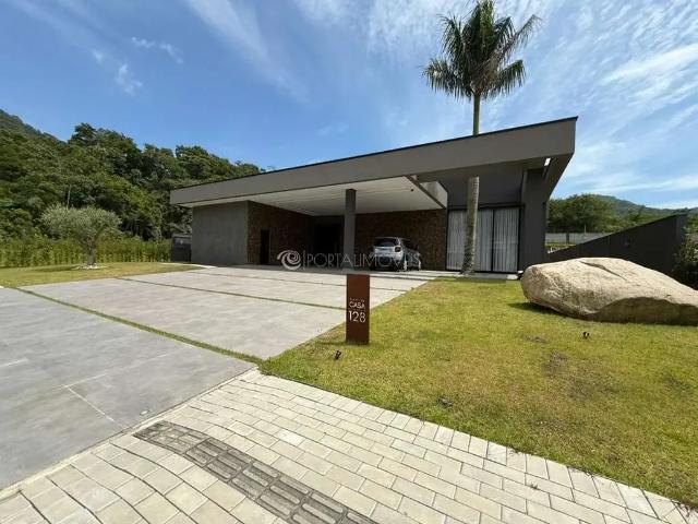 Casa venda em Região Geográfica Imediata de Itajaí, Itapema