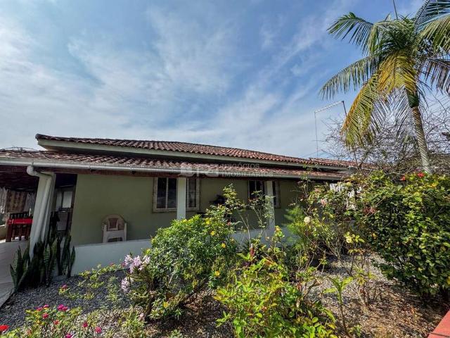 Casa venda em Região Geográfica Imediata de Itajaí, Itapema