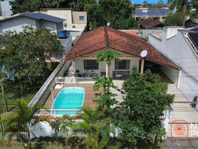 Casa venda em Região Geográfica Imediata do Distrito Federal, Região Integrada de Desenvolvimento do Distrito Federal e Entorno