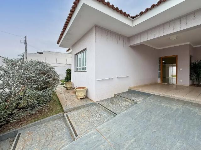 Casa venda em Jaboticabal