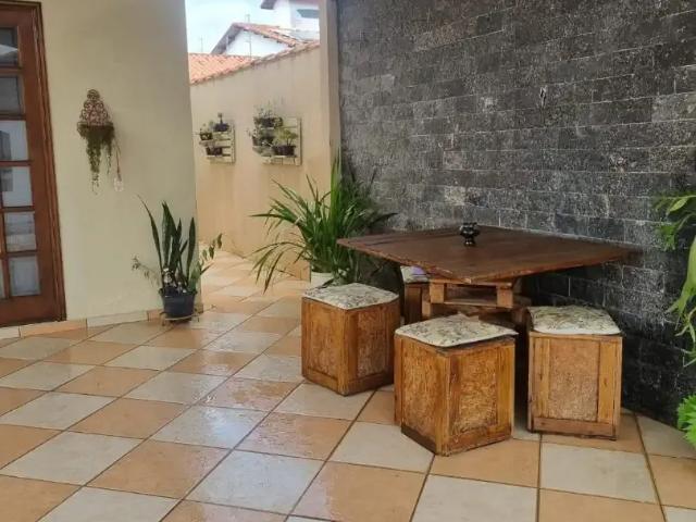 Casa venda em Região Imediata de São José dos Campos, Região Metropolitana do Vale do Paraíba e Litoral Norte