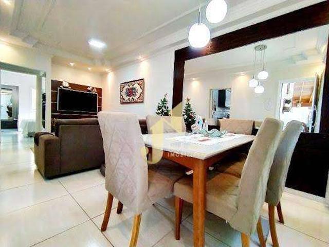 Casa venda em Região Imediata de São José dos Campos, Região Metropolitana do Vale do Paraíba e Litoral Norte