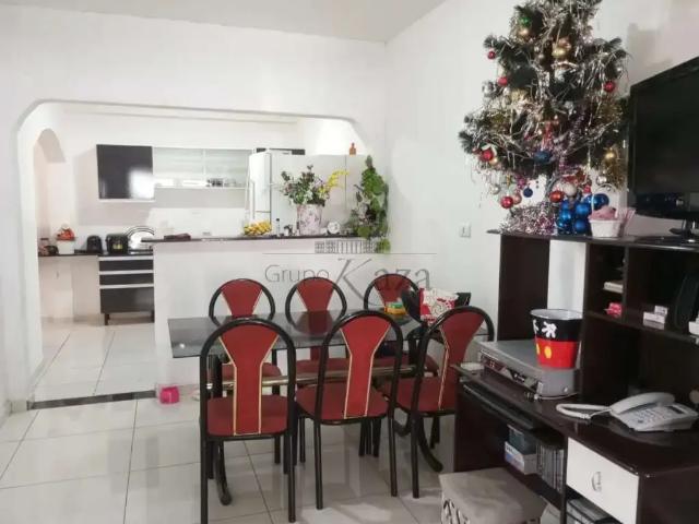 Casa venda em Região Imediata de São José dos Campos, Região Metropolitana do Vale do Paraíba e Litoral Norte