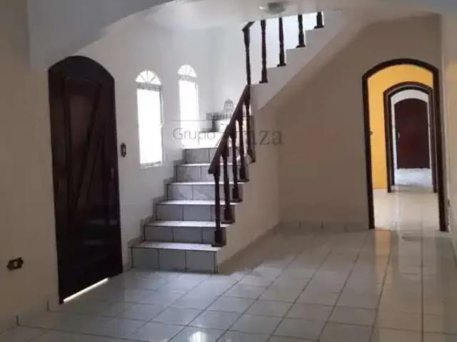 Casa venda em Região Imediata de São José dos Campos, Região Metropolitana do Vale do Paraíba e Litoral Norte