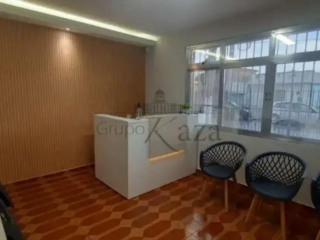Casa venda em Região Imediata de São José dos Campos, Região Metropolitana do Vale do Paraíba e Litoral Norte