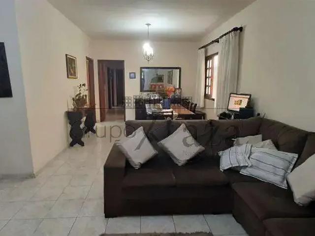Casa venda em Região Imediata de São José dos Campos, Região Metropolitana do Vale do Paraíba e Litoral Norte