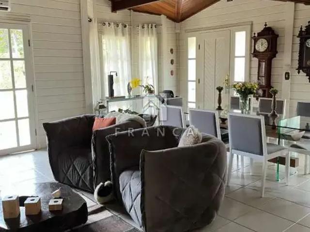 Casa venda em Região Imediata de São José dos Campos, Região Metropolitana do Vale do Paraíba e Litoral Norte