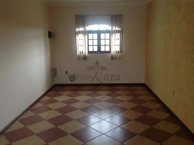 Casa venda em Região Imediata de São José dos Campos, Região Metropolitana do Vale do Paraíba e Litoral Norte