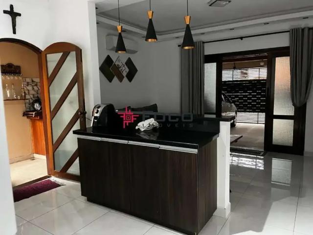 Casa venda em Região Imediata de São José dos Campos, Região Metropolitana do Vale do Paraíba e Litoral Norte